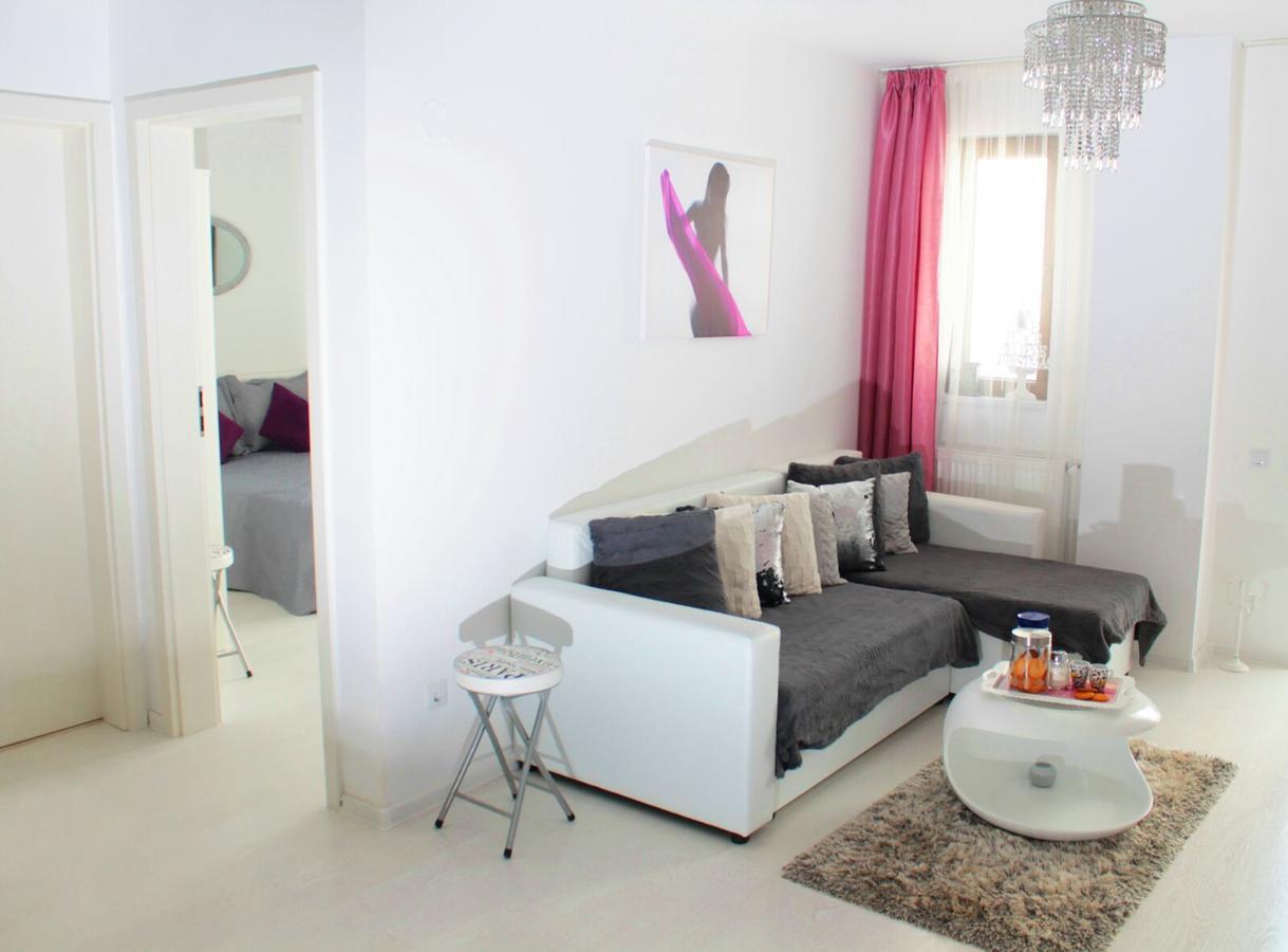 White Luxury Apartment Sibiu Exterior foto